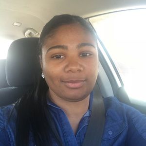 Meet your Posher, Dana